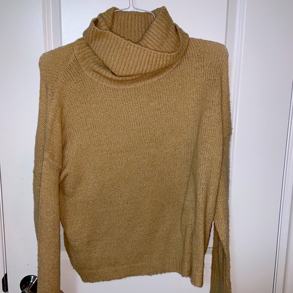 π2 for $25π Tan Nude Knit Turtleneck Sweater - Picture 1 of 5